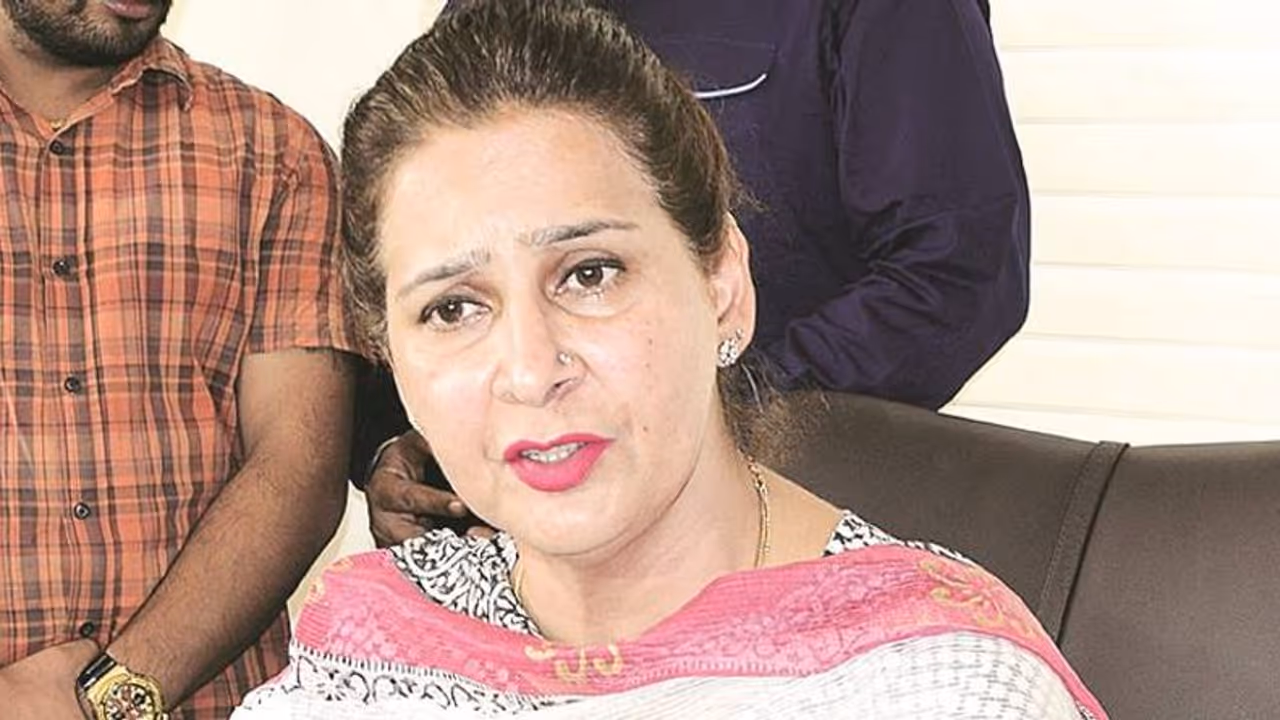तो क्या इस कारण नहीं मिल रहा है 'मिसेज सिद्धू' को कांग्रेस का टिकट