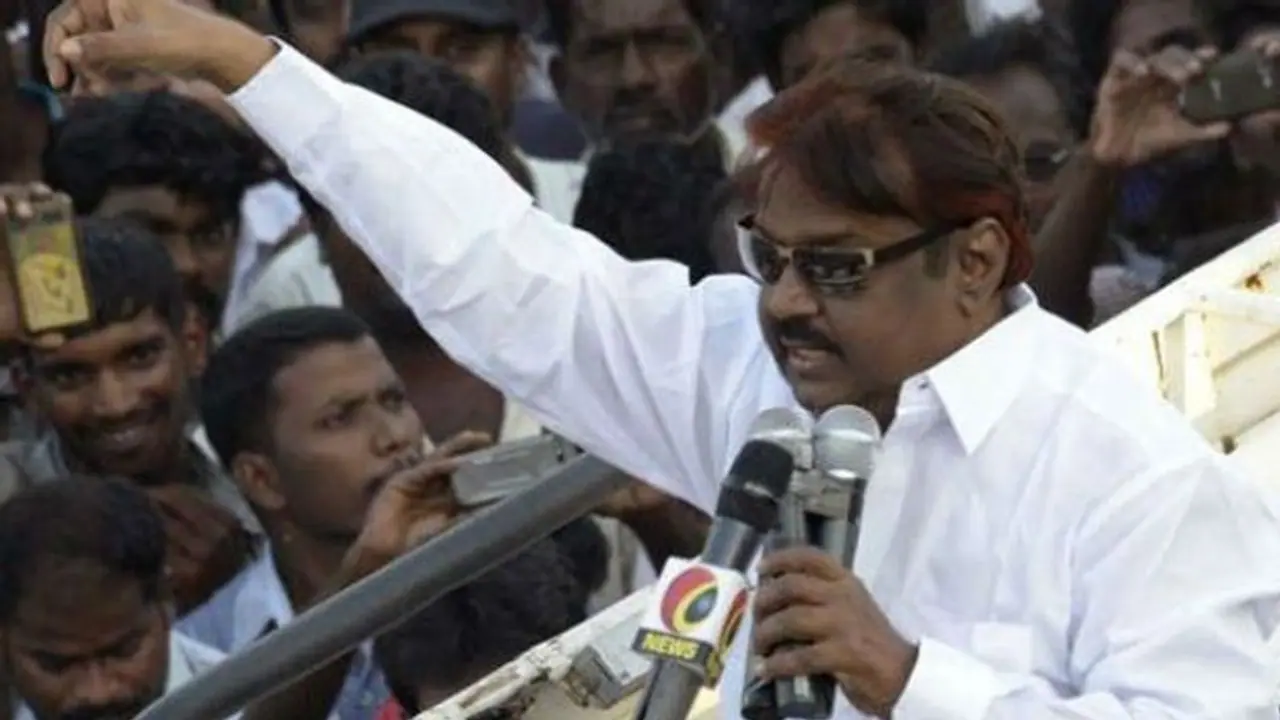 தேமுதிக மாநாட்டில் பேச விஜயகாந்த் தீவிரம்... பேச்சு பயிற்சி எடுப்பதாக தகவல்! தேமுதிக மாநாட்டில் பேச விஜயகாந்த் தீவிரம்... பேச்சு பயிற்சி எடுப்பதாக தகவல்!