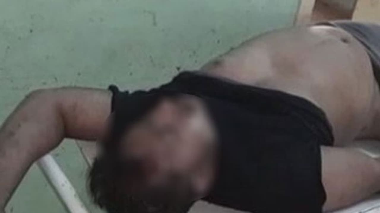 விஷவாயு தாக்கி 4 இளைஞர்கள் பரிதாப உயிரிழப்பு..! விஷவாயு தாக்கி 4 இளைஞர்கள் பரிதாப உயிரிழப்பு..!