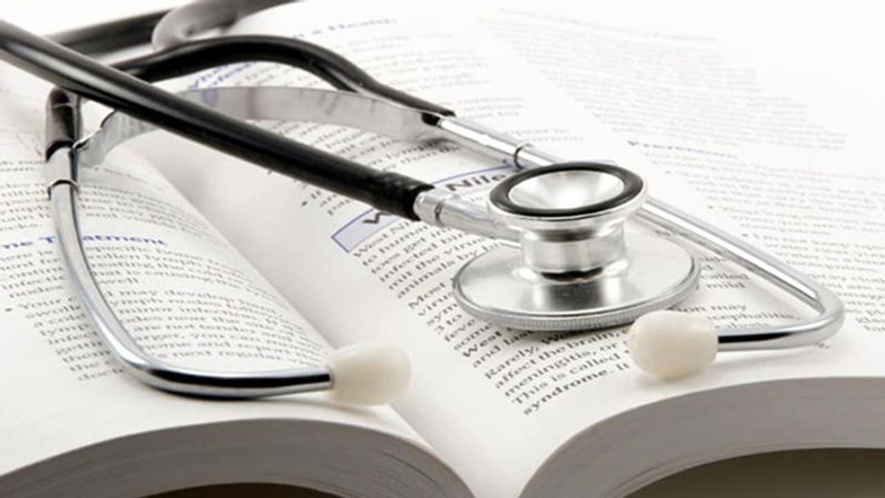 ಬೀದರ್ ಮೆಡಿಕಲ್ ಕಾಲೇಜಿಗೆ ಸಚಿವ ಸಂಪುಟದ ಅಸ್ತು: ಡಿಸಿ ಕೂರ್ಮಾರಾವ್ ಬೀದರ್ ಮೆಡಿಕಲ್ ಕಾಲೇಜಿಗೆ ಸಚಿವ ಸಂಪುಟದ ಅಸ್ತು: ಡಿಸಿ ಕೂರ್ಮಾರಾವ್