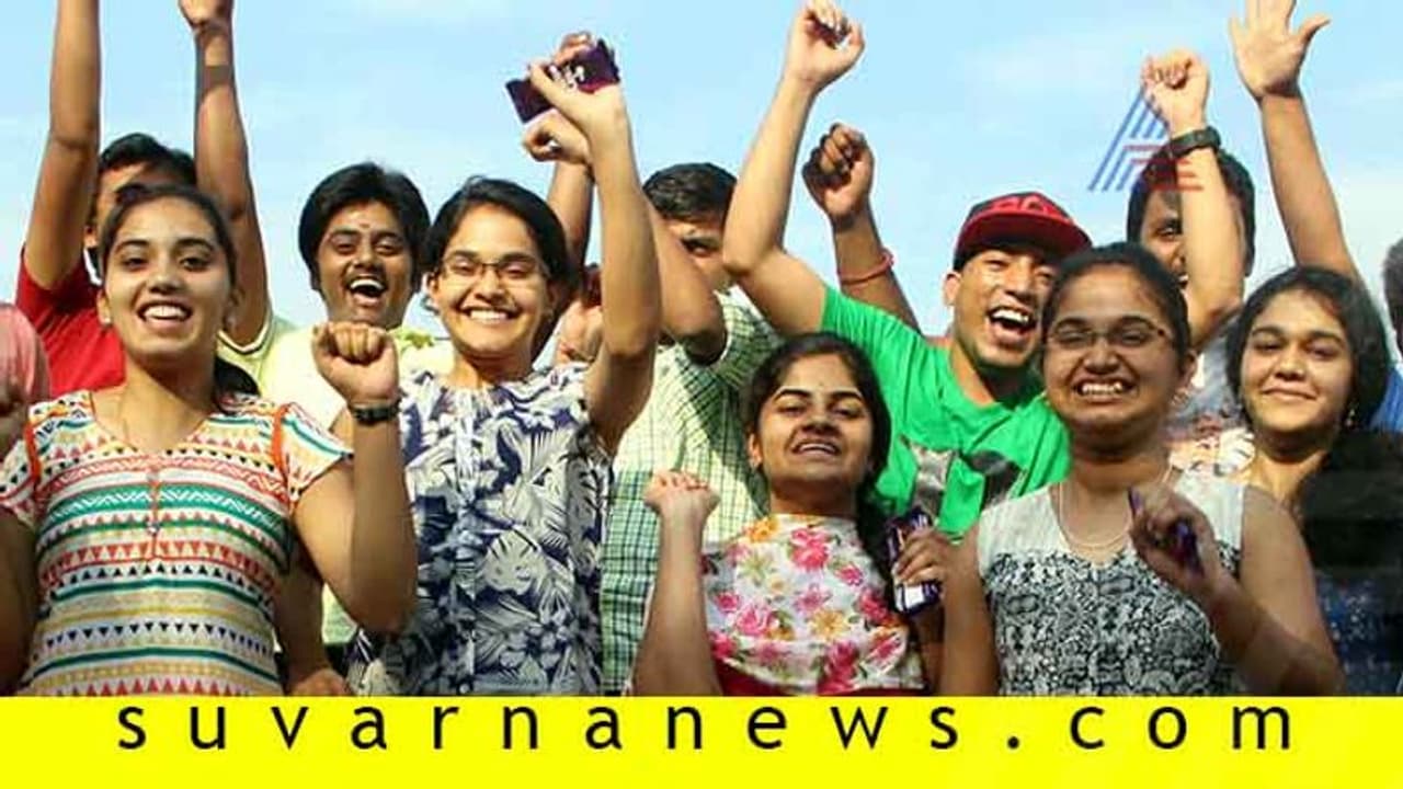 ಪಿಯುನಲ್ಲಿ ಡಿಸ್ಟಿಂಕ್ಷನ್ ಪಡೆದರೂ ಸೀಟು ಸಿಗೋದು ಕಷ್ಟ! ಪಿಯುನಲ್ಲಿ ಡಿಸ್ಟಿಂಕ್ಷನ್ ಪಡೆದರೂ ಸೀಟು ಸಿಗೋದು ಕಷ್ಟ!