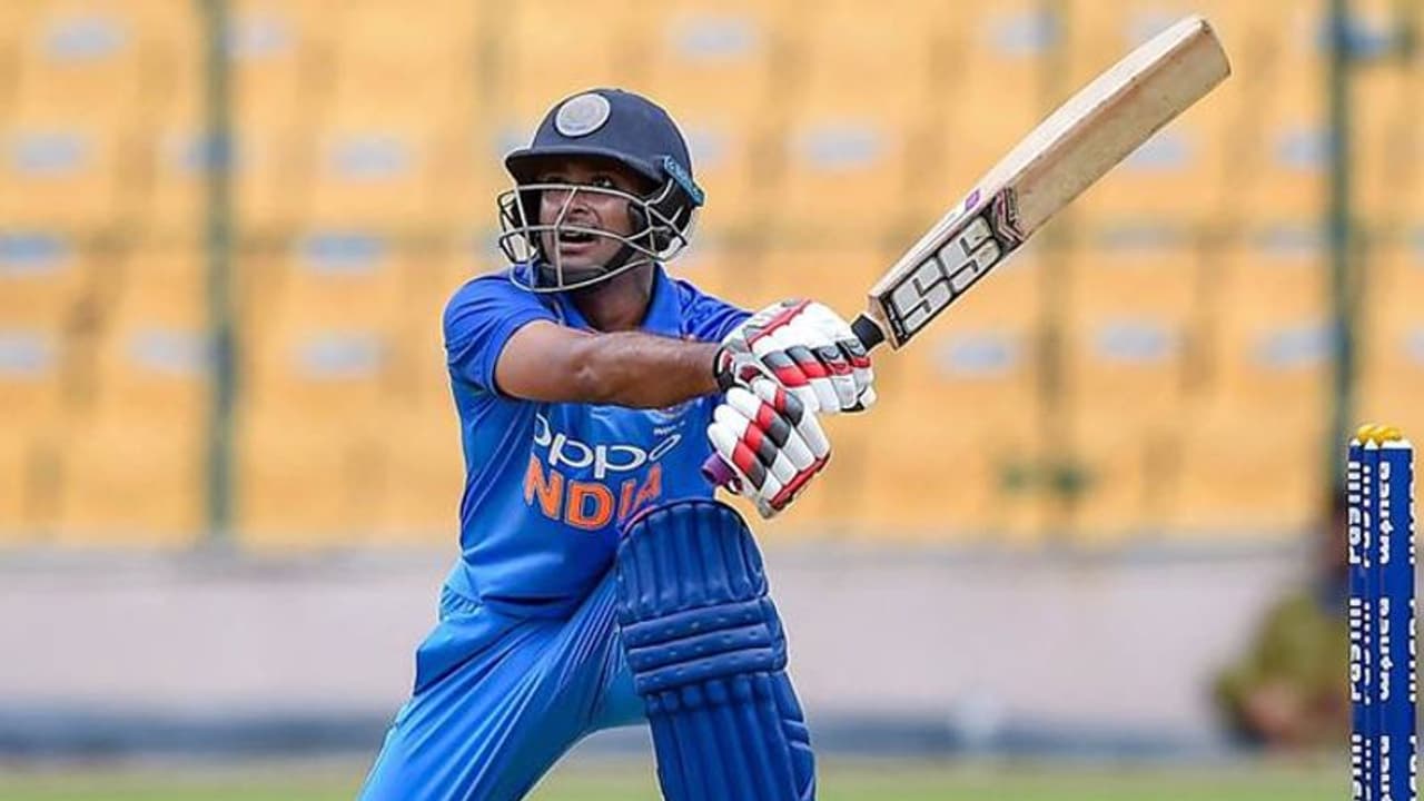 ಅಯ್ಯೋ ಪಾಪ: ಟ್ವೀಟ್ ಮಾಡಿ ಕೆಟ್ಟ ರಾಯುಡು! ಅಯ್ಯೋ ಪಾಪ: ಟ್ವೀಟ್ ಮಾಡಿ ಕೆಟ್ಟ ರಾಯುಡು!