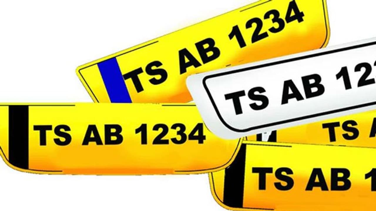 ఫ్యాన్సీ నెంబర్ల పిచ్చి: నెంబర్ కోసం రూ.10 లక్షలు, ఆర్టీఏకు కాసుల వర్షం ఫ్యాన్సీ నెంబర్ల పిచ్చి: నెంబర్ కోసం రూ.10 లక్షలు, ఆర్టీఏకు కాసుల వర్షం