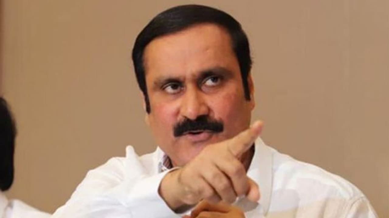 ஒரு மீனவ குழுவினர் விடுவிக்கப்பட்ட உடனே,அடுத்த குழுவை சிங்களப் படை திட்டமிட்டு கைது செய்வதா.! அன்புமணி ஆவேசம் ஒரு மீனவ குழுவினர் விடுவிக்கப்பட்ட உடனே,அடுத்த குழுவை சிங்களப் படை திட்டமிட்டு கைது செய்வதா.! அன்புமணி ஆவேசம்