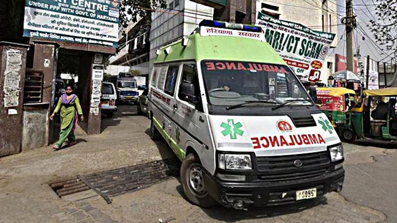 ಹಸುಗೂಸಿನ ಜೀವ ಉಳಿಸಲು 400 ಕಿ.ಮೀ ಗ್ರೀನ್ ಕಾರಿಡಾರ್! ಹಸುಗೂಸಿನ ಜೀವ ಉಳಿಸಲು 400 ಕಿ.ಮೀ ಗ್ರೀನ್ ಕಾರಿಡಾರ್!