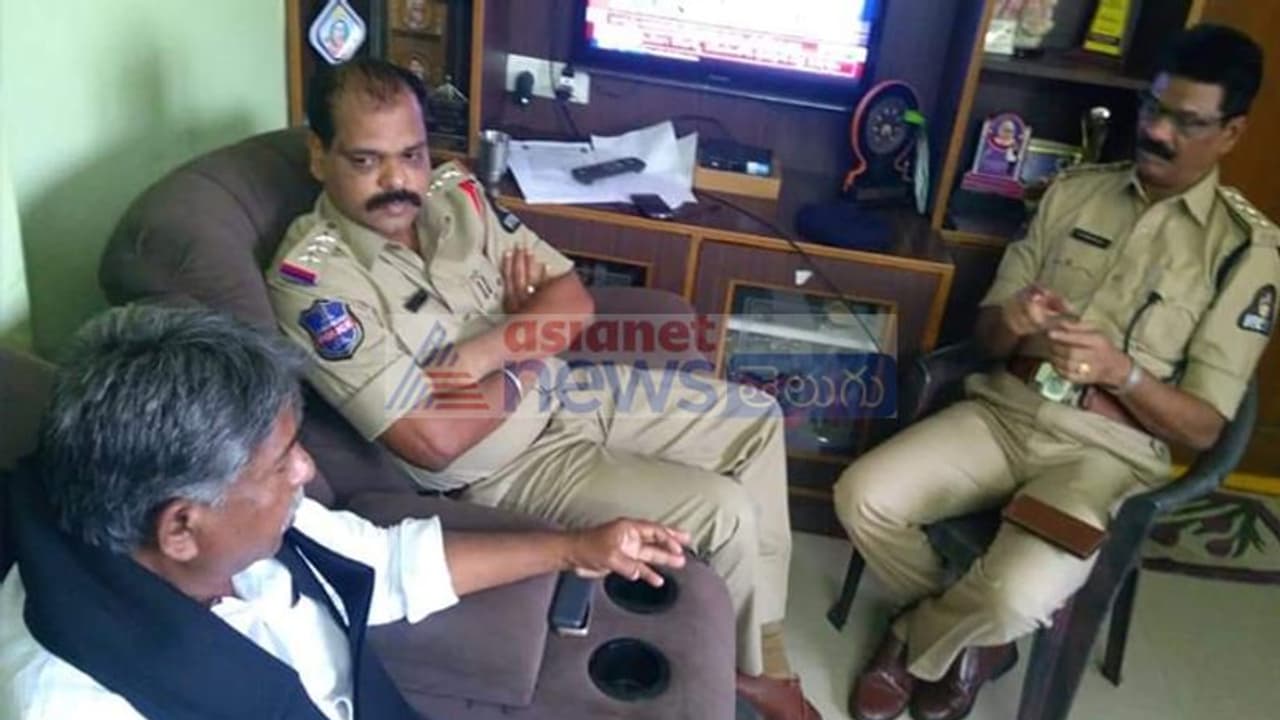 RTC Strike: మహా దీక్ష నేపథ్యంలో మందకృష్ణ హౌస్ అరెస్ట్