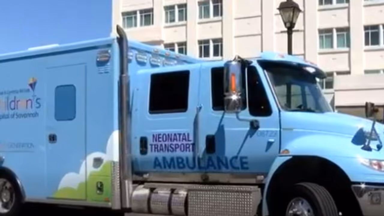 കുഞ്ഞുജീവനുകള് കാക്കാന് 'സ്പെഷ്യല് ആംബുലന്സ്'; ഇതാ ഒരു മാതൃക കുഞ്ഞുജീവനുകള് കാക്കാന് 'സ്പെഷ്യല് ആംബുലന്സ്'; ഇതാ ഒരു മാതൃക