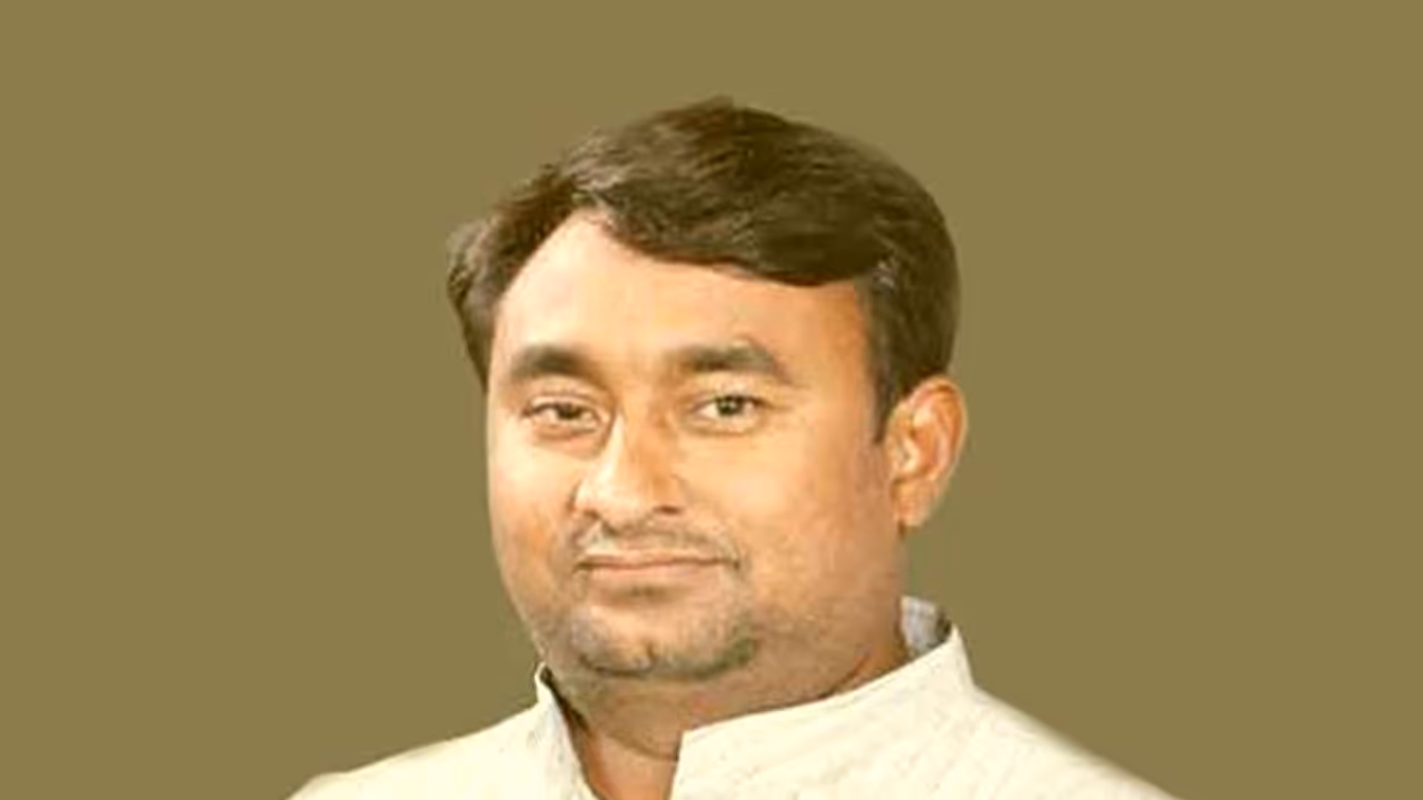 चुनाव के दिन बुलंदशहर के भाजपा प्रत्याशी ने  की बड़ी गलती, नजरबंदी का आदेश