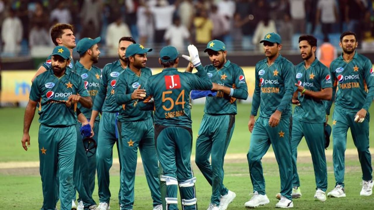 ಪಾಕ್ ಆಟಗಾರರ ಜತೆ ಪತ್ನಿಯರ ಪ್ರಯಾಣವಿಲ್ಲ! ಪಾಕ್ ಆಟಗಾರರ ಜತೆ ಪತ್ನಿಯರ ಪ್ರಯಾಣವಿಲ್ಲ!