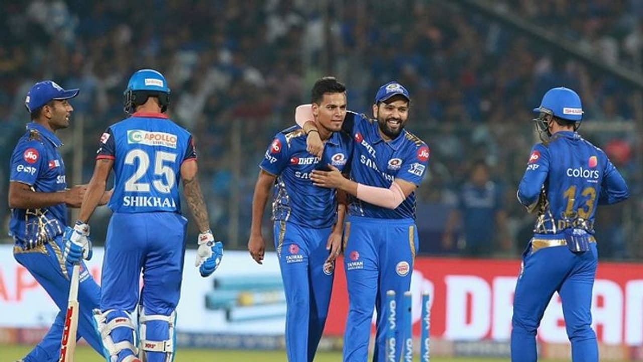 ಮುಂಬೈ ದಾಳಿಗೆ ಕುಸಿದ ಡೆಲ್ಲಿ ರೋಹಿತ್ ಪಡೆಗೆ 40 ರನ್ ಗೆಲುವು ಮುಂಬೈ ದಾಳಿಗೆ ಕುಸಿದ ಡೆಲ್ಲಿ ರೋಹಿತ್ ಪಡೆಗೆ 40 ರನ್ ಗೆಲುವು