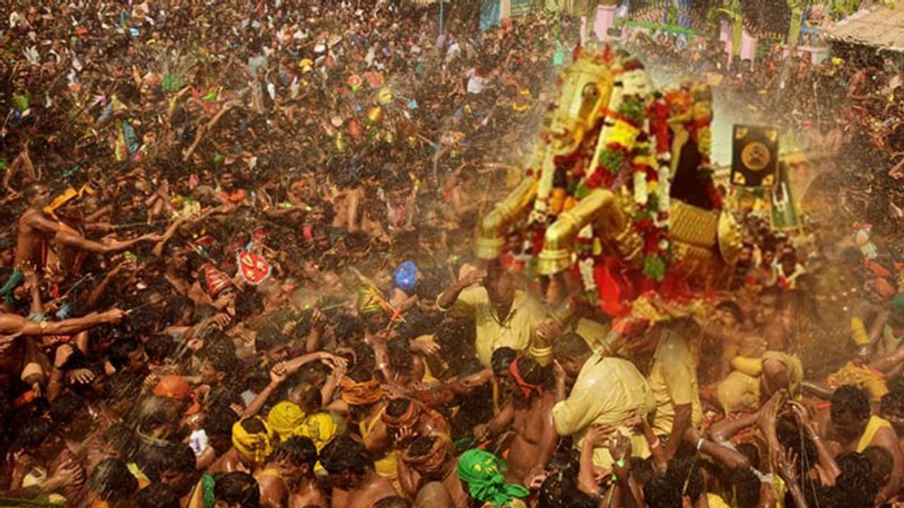 பத்திரப்பதிவெல்லாம் நடக்கும்போது சித்திரை திருவிழா தடை படலாமா.? அபசகுனத்தை தவிர்க்க மாற்று வழி சொல்லும் மக்கள்