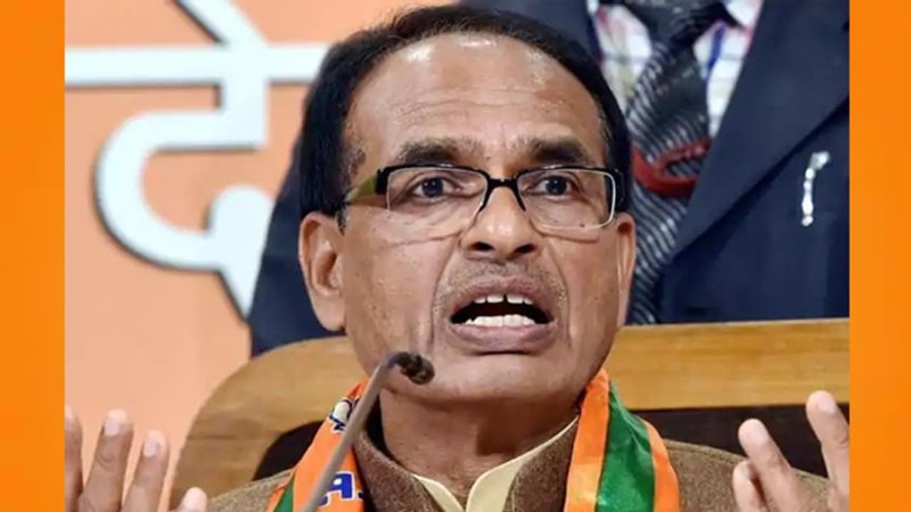 Rahul jumped "sinking" Cong ship instead of saving it: BJP vice president Shivraj Singh Chouhan