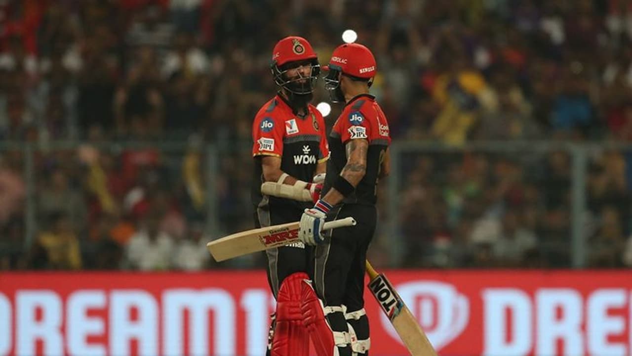 സൂപ്പര് താരം നാട്ടിലേക്ക്; ആര്സിബിക്ക് കനത്ത പ്രഹരം സൂപ്പര് താരം നാട്ടിലേക്ക്; ആര്സിബിക്ക് കനത്ത പ്രഹരം