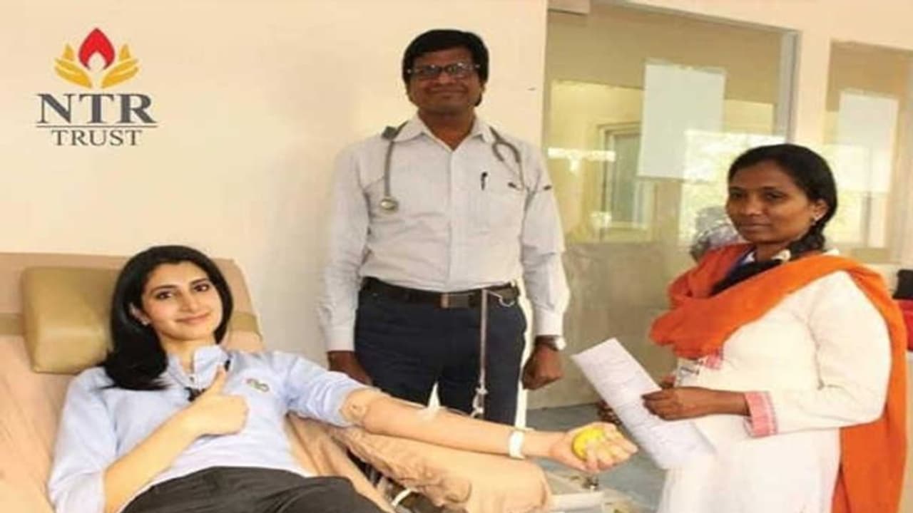 బ్రాహ్మణి ఆదర్శం... చంద్రబాబు అరుదైన పుట్టినరోజున కానుక బ్రాహ్మణి ఆదర్శం... చంద్రబాబు అరుదైన పుట్టినరోజున కానుక