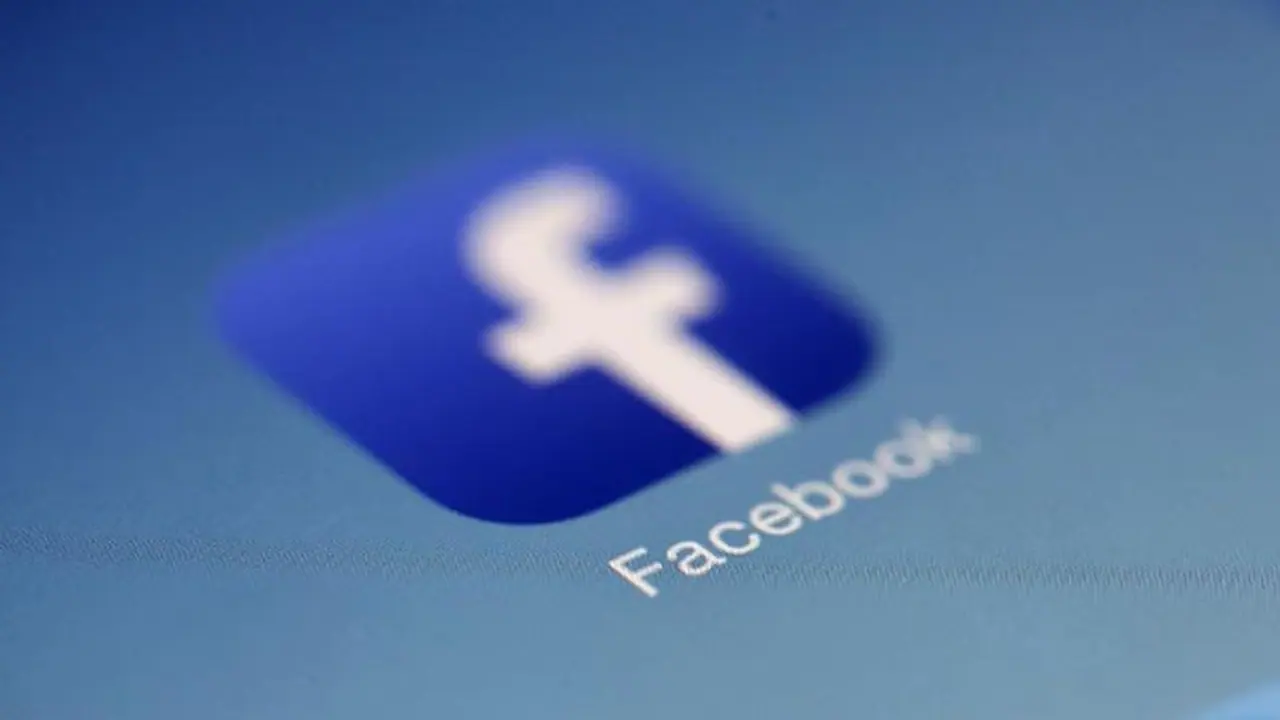 ಫೇಸ್ಬುಕ್ಗೆ ಭಾರೀ ಆಘಾತ; ಹೊಸ ಸೇವೆಗೆ ಬ್ರೇಕ್! ಫೇಸ್ಬುಕ್ಗೆ ಭಾರೀ ಆಘಾತ; ಹೊಸ ಸೇವೆಗೆ ಬ್ರೇಕ್!