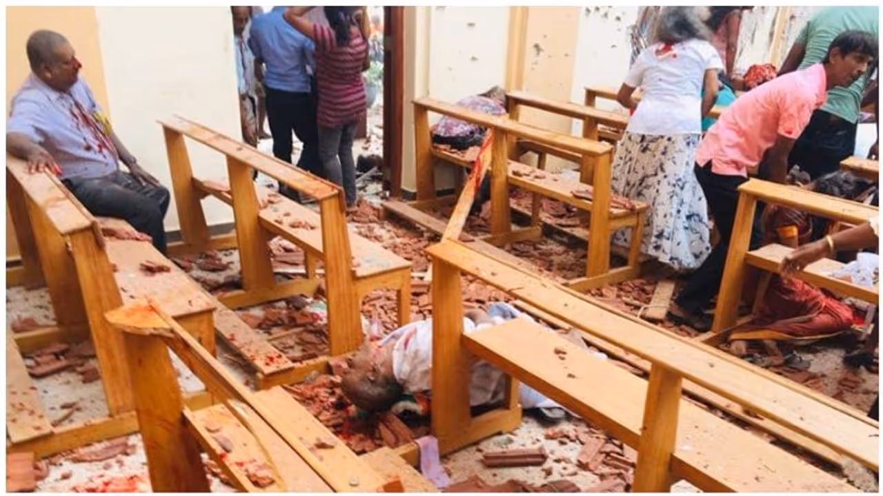 ശ്രീലങ്കയെ ബോംബിട്ടു തകർത്തവർ ചൊവ്വയിൽ നിന്നിറങ്ങിവന്നവരല്ല..! ശ്രീലങ്കയെ ബോംബിട്ടു തകർത്തവർ ചൊവ്വയിൽ നിന്നിറങ്ങിവന്നവരല്ല..!