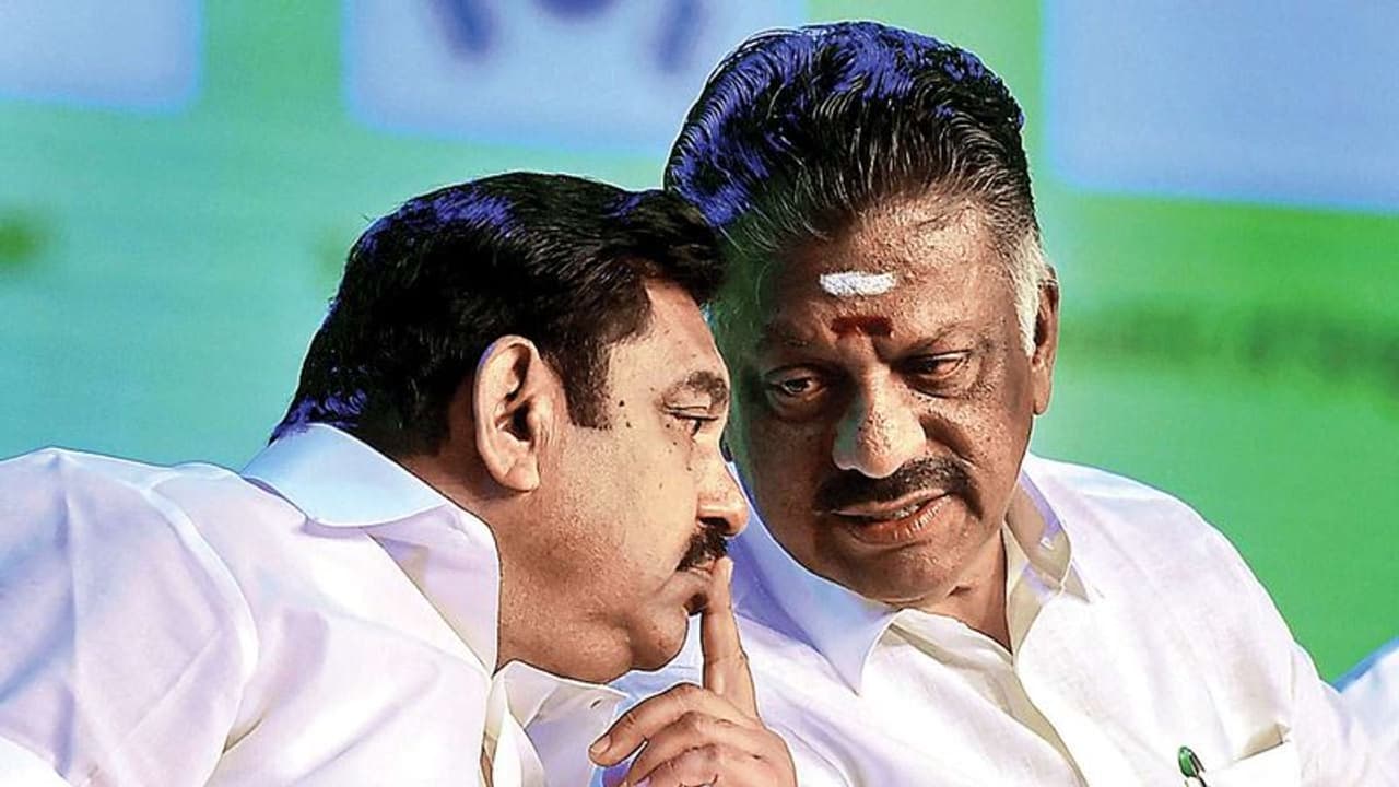 ஆளுநருக்கு எதிராக தீர்மானம்.. பாஜகவுக்கு துணையாக வெளியேறிய ஓபிஎஸ் இபிஎஸ்..? அமைச்சர் பெரிய கருப்பன் மீது பழி.