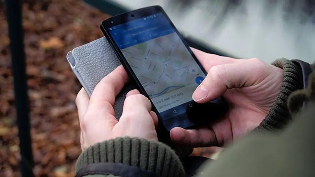 'গাড়ি থেকে না নামলে জামা ছিঁড়ে দেব', মহিলা যাত্রীকে হুমকি ক্যাব চালকের 'গাড়ি থেকে না নামলে জামা ছিঁড়ে দেব', মহিলা যাত্রীকে হুমকি ক্যাব চালকের