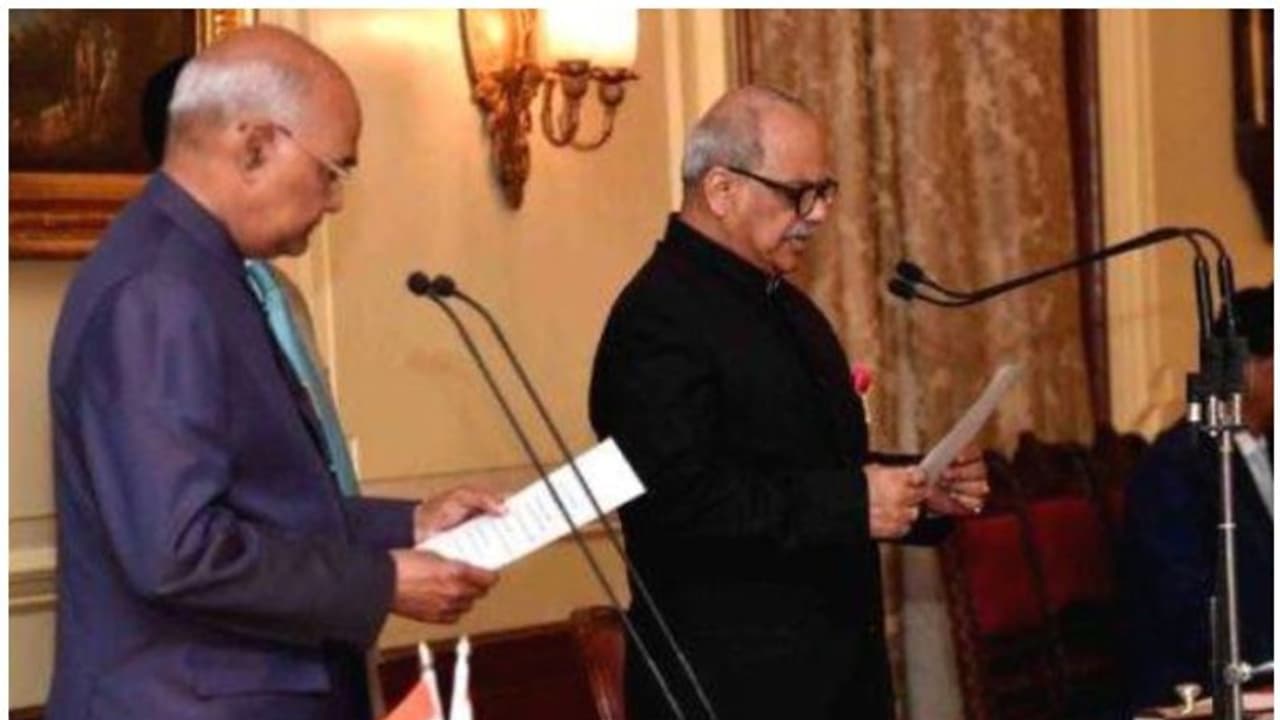 ആദ്യ ലോക്പാലിന് ഓഫീസ് പഞ്ചനക്ഷത്രഹോട്ടലില്! ആദ്യ ലോക്പാലിന് ഓഫീസ് പഞ്ചനക്ഷത്രഹോട്ടലില്!