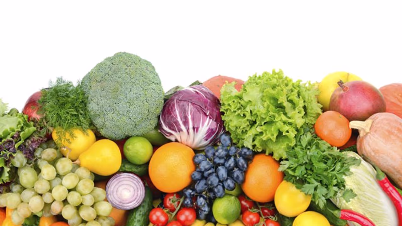 സോഡിയത്തിന്റെ അളവ് കൂട്ടാൻ സഹായിക്കുന്ന 4 ഭക്ഷണങ്ങൾ സോഡിയത്തിന്റെ അളവ് കൂട്ടാൻ സഹായിക്കുന്ന 4 ഭക്ഷണങ്ങൾ