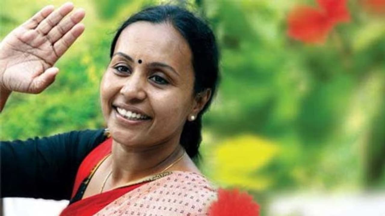 മലങ്കര സഭാതര്ക്കം; ഓര്ത്തഡോക്സ് സഭയ്ക്ക് അനുകൂലമായ വിധി നടപ്പാക്കണമെന്ന് വീണാ ജോര്ജ് മലങ്കര സഭാതര്ക്കം; ഓര്ത്തഡോക്സ് സഭയ്ക്ക് അനുകൂലമായ വിധി നടപ്പാക്കണമെന്ന് വീണാ ജോര്ജ്