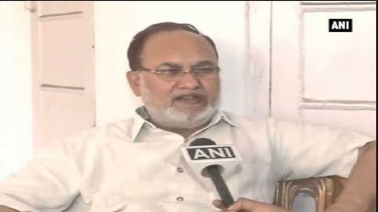 ಏಕದೇವೋಪಾಸನೆ ಮಾಡೋರು ವಂದೇ ಮಾತರಂ ಹೇಳಲ್ಲ: ಆರ್ಜೆಡಿ ನಾಯಕ! ಏಕದೇವೋಪಾಸನೆ ಮಾಡೋರು ವಂದೇ ಮಾತರಂ ಹೇಳಲ್ಲ: ಆರ್ಜೆಡಿ ನಾಯಕ!