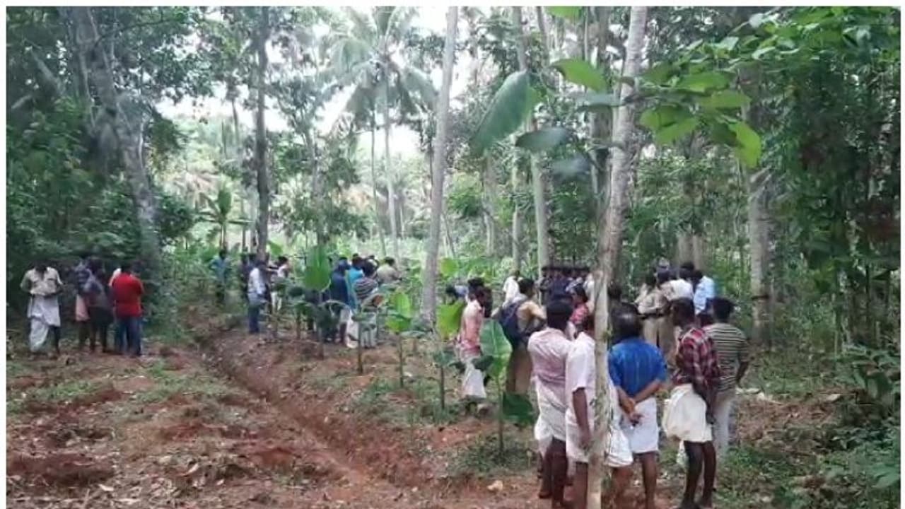 తొమ్మిదో తరగతి విద్యార్థిపై దారుణం: హజీజ్ పురాలో ఉద్రిక్తత