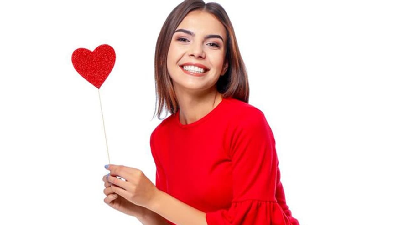 ചുവപ്പ് നിറമുള്ള വസ്ത്രം ധരിക്കാൻ ഇഷ്ടപ്പെടുന്നവരാണോ?