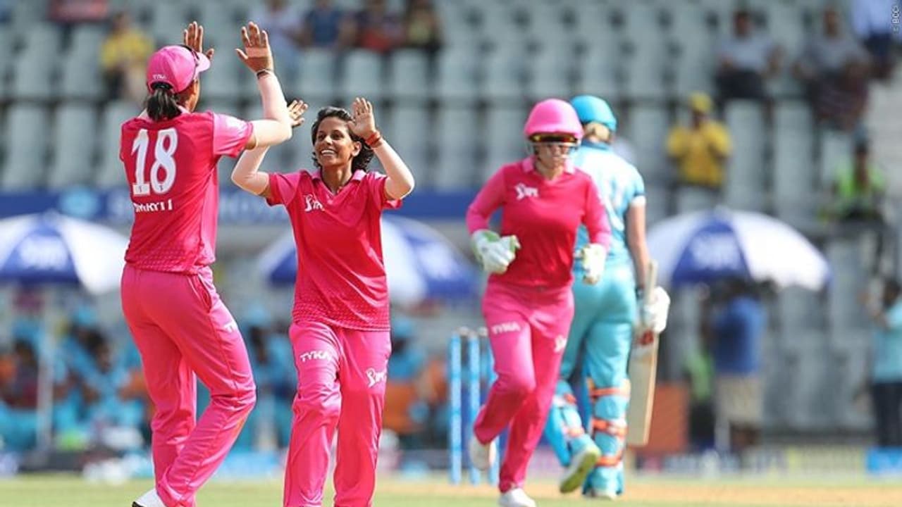 ಮಹಿಳಾ ಐಪಿಎಲ್ 2019: ತಂಡದ ನಾಯಕಿಯರ ಪಟ್ಟಿ ಪ್ರಕಟ! ಮಹಿಳಾ ಐಪಿಎಲ್ 2019: ತಂಡದ ನಾಯಕಿಯರ ಪಟ್ಟಿ ಪ್ರಕಟ!