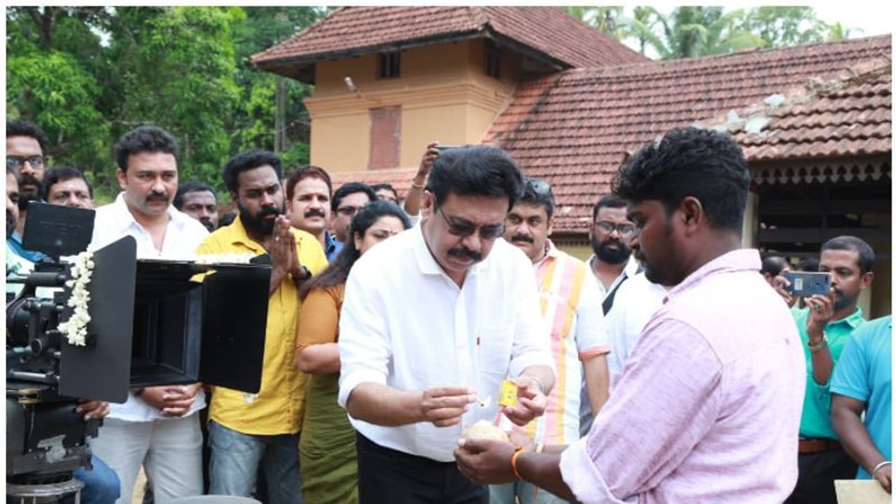 ഇരുപതു വര്ഷങ്ങള്ക്ക് ശേഷം വീണ്ടും ആകാശഗംഗ, സ്വിച്ച് ഓൺ കർമ്മം കഴിഞ്ഞു ഇരുപതു വര്ഷങ്ങള്ക്ക് ശേഷം വീണ്ടും ആകാശഗംഗ, സ്വിച്ച് ഓൺ കർമ്മം കഴിഞ്ഞു