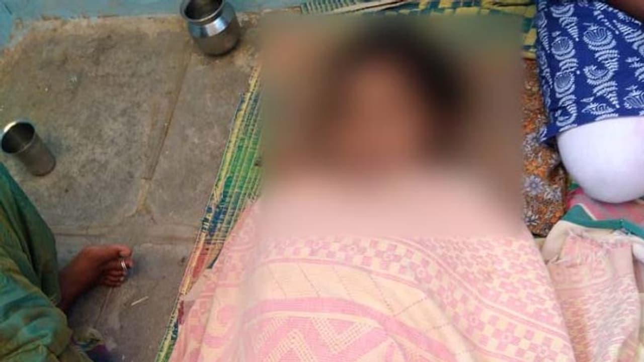 ఆగని ఆత్మహత్యలు: మరో విద్యార్ధిని బలవన్మరణం, 20కి చేరిన మరణాలు ఆగని ఆత్మహత్యలు: మరో విద్యార్ధిని బలవన్మరణం, 20కి చేరిన మరణాలు