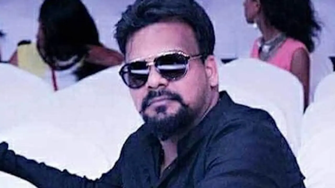 Modi supporter arrested in Karnataka as #IStandWithMaheshHegde trends Modi supporter arrested in Karnataka as #IStandWithMaheshHegde trends