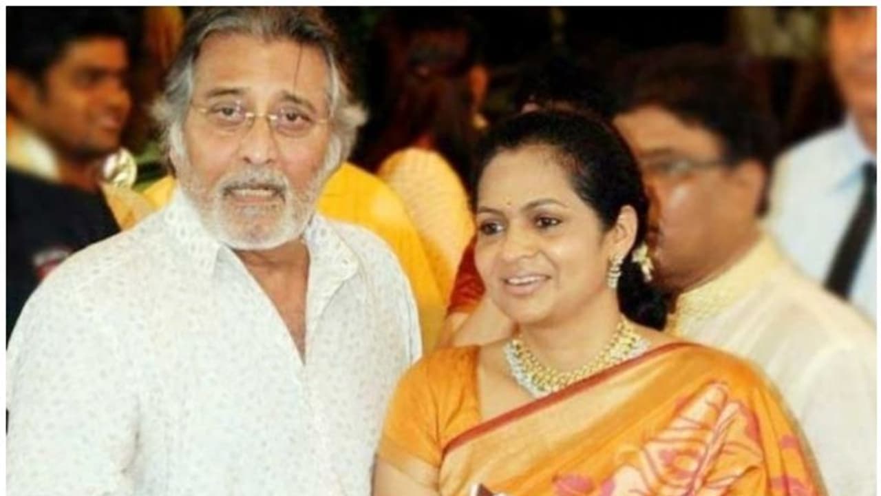 'ബിജെപി എന്നെ ചതിച്ചു'; സണ്ണി ഡിയോളിന്റെ സ്ഥാനാര്ത്ഥിത്വത്തിനെതിരെ വിനോദ് ഖന്നയുടെ ഭാര്യ 'ബിജെപി എന്നെ ചതിച്ചു'; സണ്ണി ഡിയോളിന്റെ സ്ഥാനാര്ത്ഥിത്വത്തിനെതിരെ വിനോദ് ഖന്നയുടെ ഭാര്യ