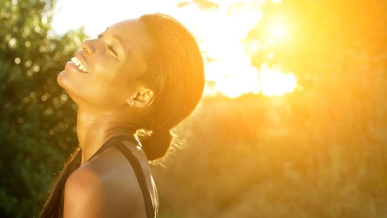সান ট্য়ানের ফলে ত্বকের বারোটা বেজেছে, ঘরোয়া অব্যর্থ টোটকায় ফিরে পান উজ্জ্বলতা সান ট্য়ানের ফলে ত্বকের বারোটা বেজেছে, ঘরোয়া অব্যর্থ টোটকায় ফিরে পান উজ্জ্বলতা