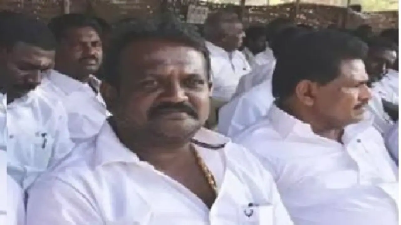 தம்பிய சுட்டுக் கொன்ற பில்லா ஜெகன் திமுகவில் இருந்து நீக்கம்! தம்பிய சுட்டுக் கொன்ற பில்லா ஜெகன் திமுகவில் இருந்து நீக்கம்!