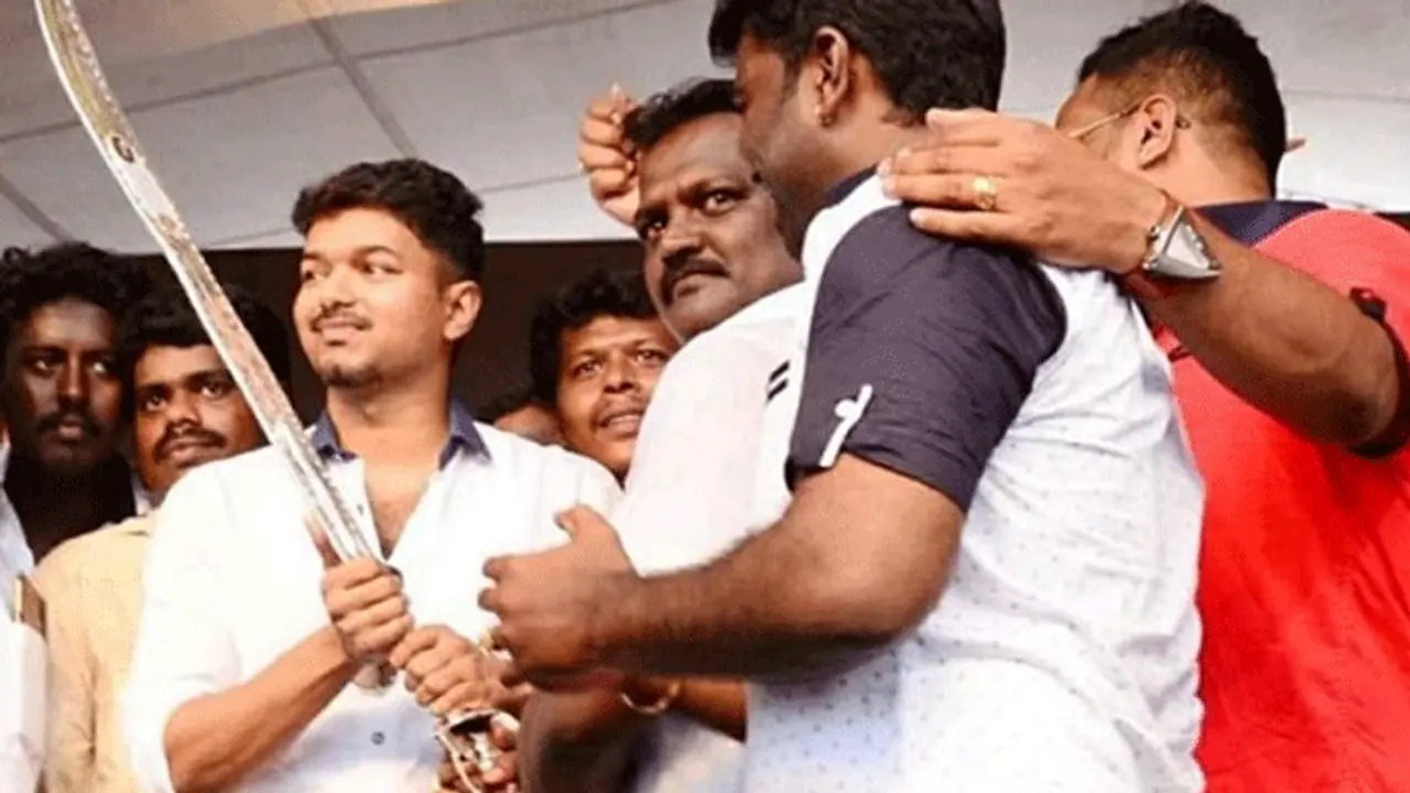 நடிகர் விஜய் கட்சியிலிருந்து தூத்துக்குடி மாவட்ட செயலாளர் பில்லா ஜெகன் நீக்கம்: இதுதான் காரணம்! நடிகர் விஜய் கட்சியிலிருந்து தூத்துக்குடி மாவட்ட செயலாளர் பில்லா ஜெகன் நீக்கம்: இதுதான் காரணம்!