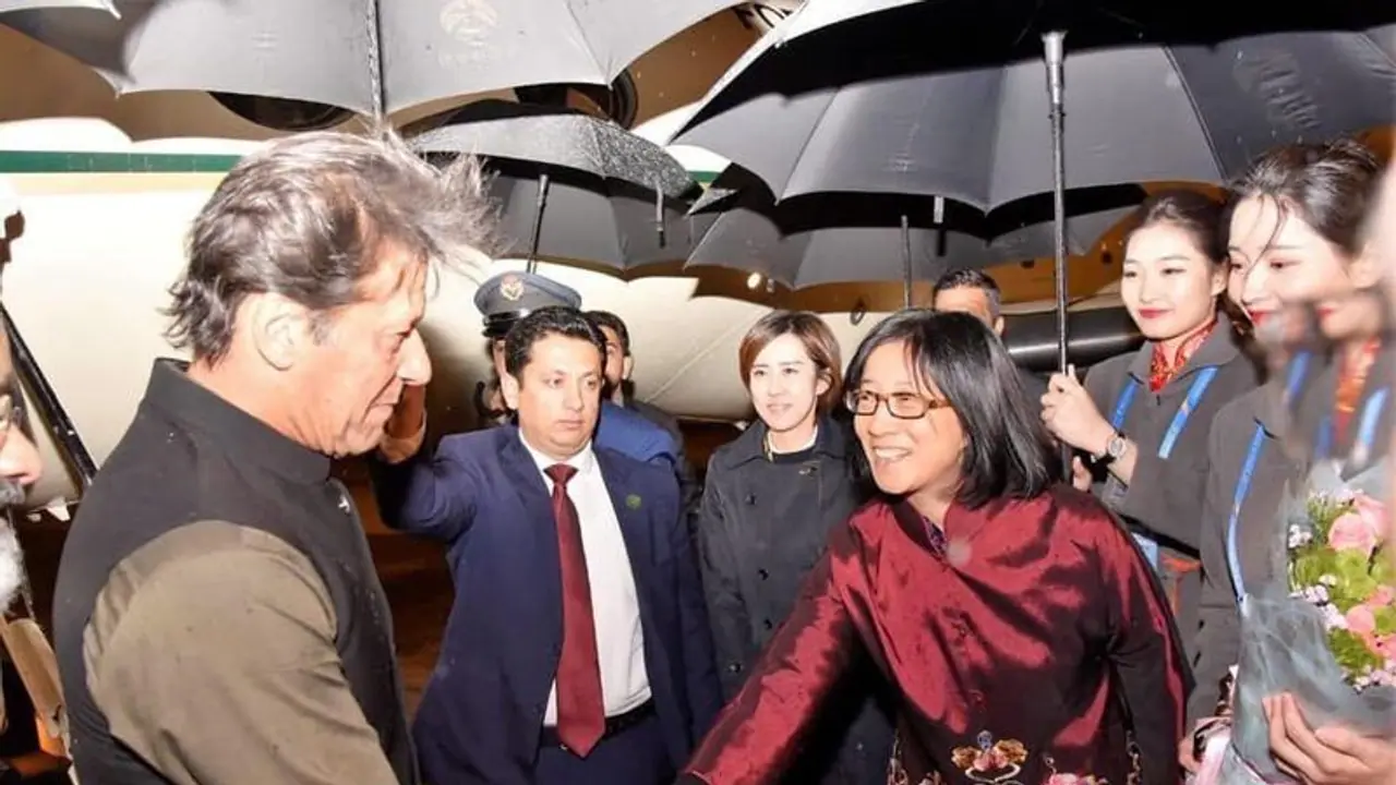China shows Pak its place, Imran Khan received by junior officer of Beijing municipality