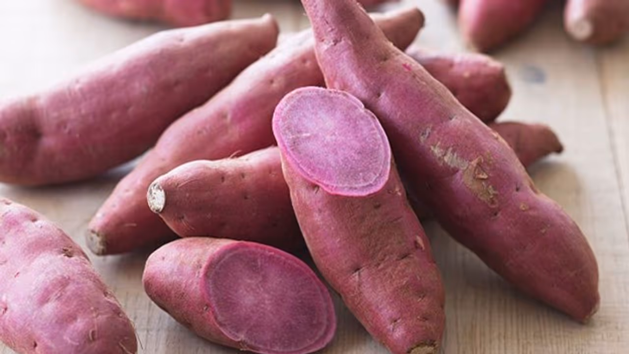 ചർമ്മ സംരക്ഷണത്തിന് ഏറ്റവും നല്ലത് മധുരക്കിഴങ്ങ്, കാരണം... ചർമ്മ സംരക്ഷണത്തിന് ഏറ്റവും നല്ലത് മധുരക്കിഴങ്ങ്, കാരണം...