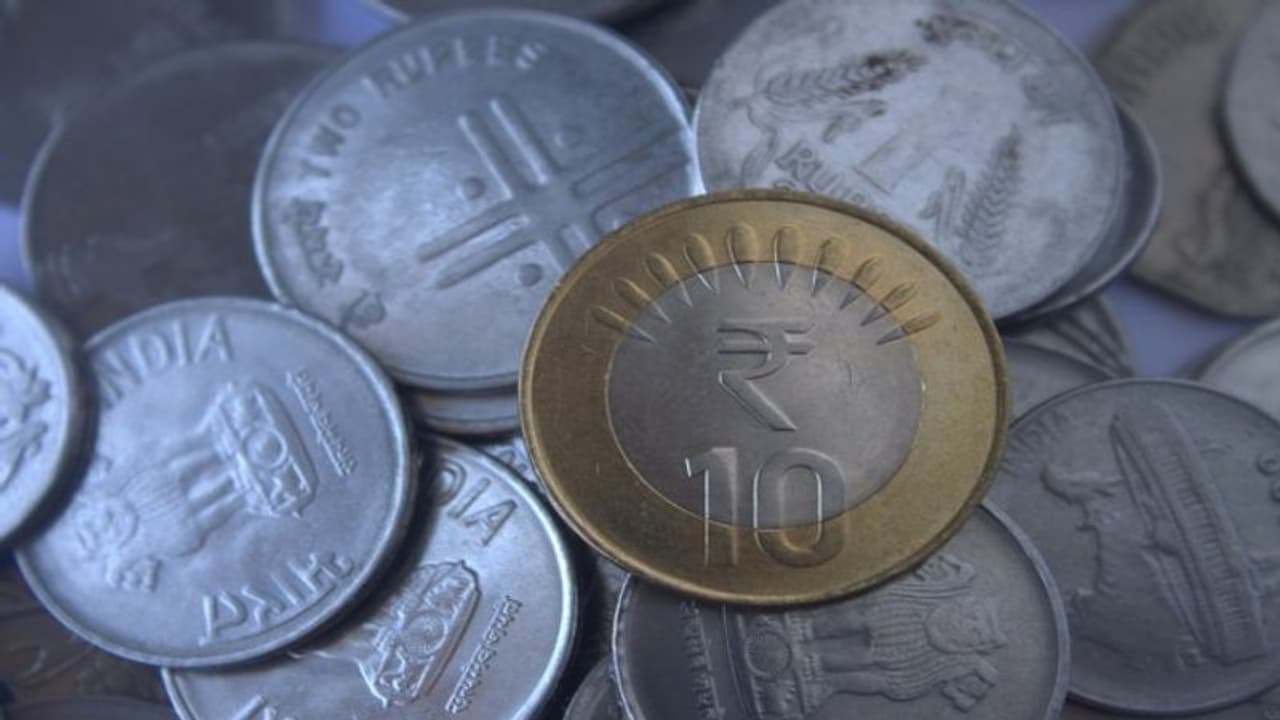 Rupee suffers biggest slump in 6 years, crashes by 113 paise