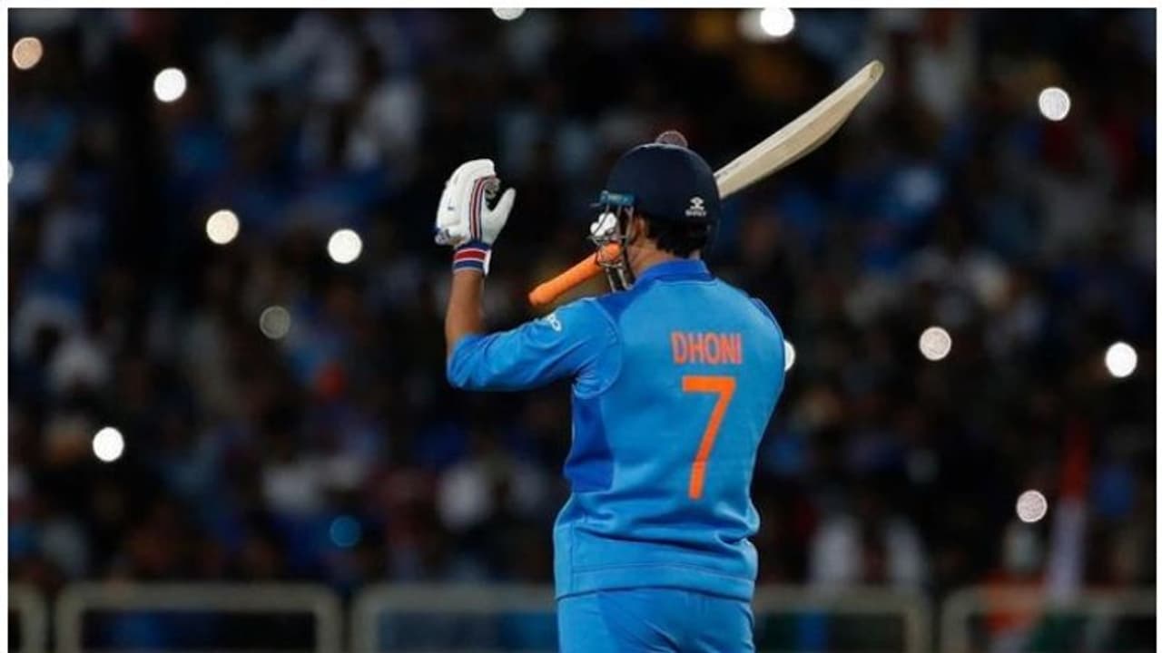 ಟೆಸ್ಟ್ನಲ್ಲಿ ನಂ.7 ಜೆರ್ಸಿಗೆ ಬಿಸಿಸಿಐ ವಿದಾಯ? ಟೆಸ್ಟ್ನಲ್ಲಿ ನಂ.7 ಜೆರ್ಸಿಗೆ ಬಿಸಿಸಿಐ ವಿದಾಯ?