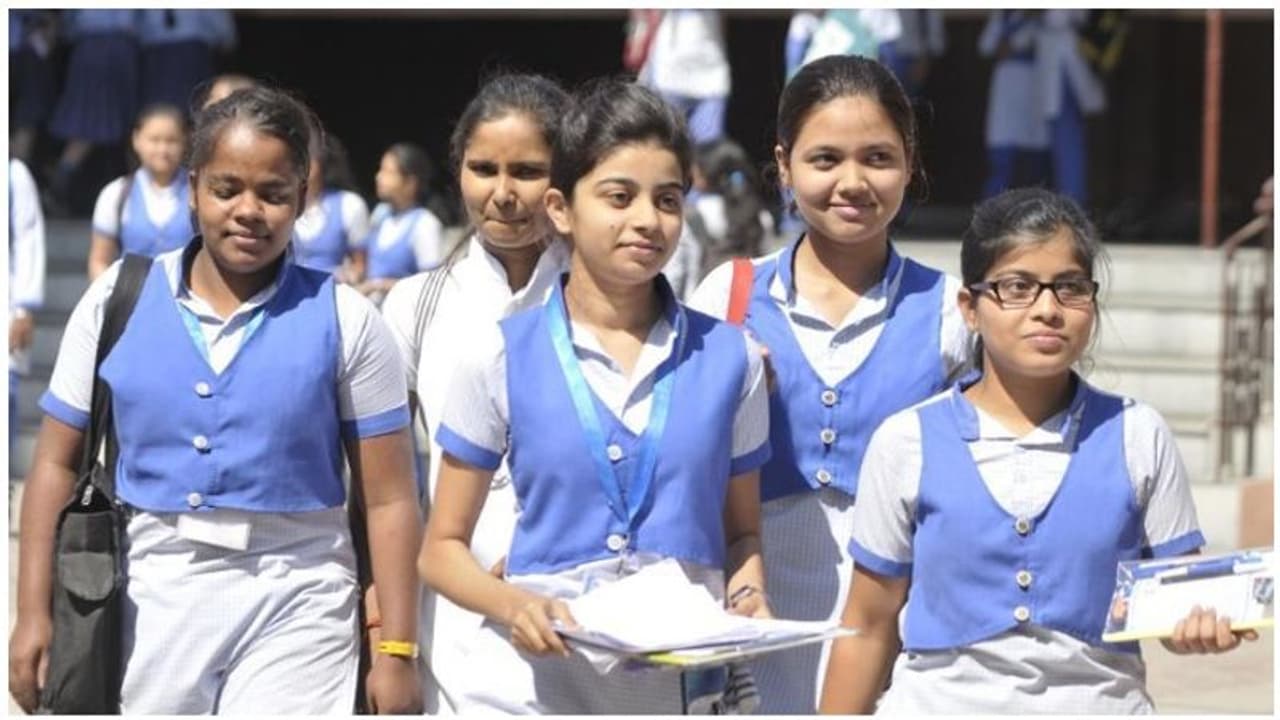 প্রকাশিত হল উচ্চমাধ্যমিকের ফল, প্রথম শোভন মন্ডল ও রাজর্ষি বর্মণ প্রকাশিত হল উচ্চমাধ্যমিকের ফল, প্রথম শোভন মন্ডল ও রাজর্ষি বর্মণ