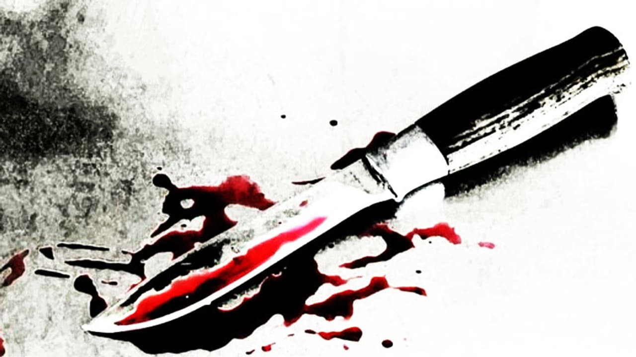 ಪ್ರೀತಿ ನಿರಾಕರಿಸಿದ್ದಕ್ಕೆ ಗಗನಸಖಿ ಕಿವಿ ಕೊಯ್ದ ರೌಡಿಶೀಟರ್ ಪ್ರೀತಿ ನಿರಾಕರಿಸಿದ್ದಕ್ಕೆ ಗಗನಸಖಿ ಕಿವಿ ಕೊಯ್ದ ರೌಡಿಶೀಟರ್