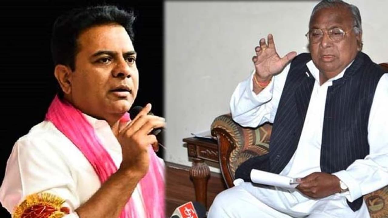 ప్రమాణానికి రాని కేటీఆర్: పెద్దమ్మ గుడిలో వీహెచ్ వెయిటింగ్ ప్రమాణానికి రాని కేటీఆర్: పెద్దమ్మ గుడిలో వీహెచ్ వెయిటింగ్