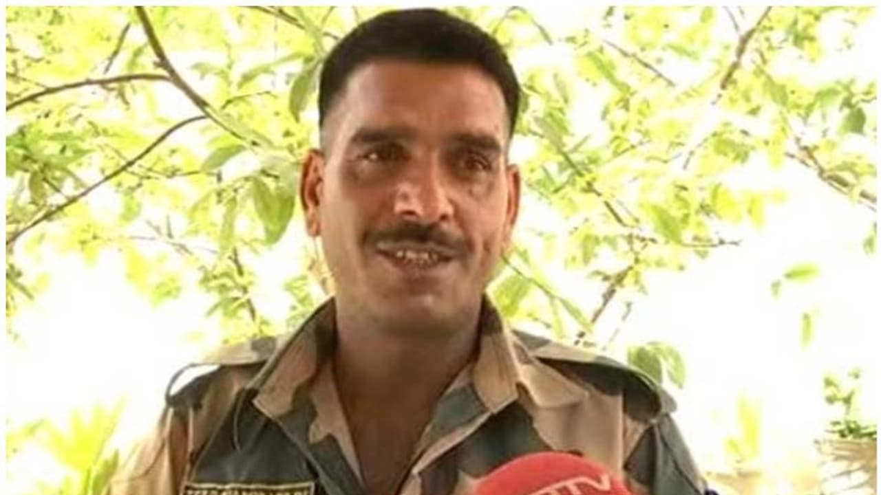 മോദിക്കെതിരെ മത്സരിക്കുന്ന മുന് സൈനികന് തെരഞ്ഞെടുപ്പ് കമ്മീഷന്റെ നോട്ടീസ് മോദിക്കെതിരെ മത്സരിക്കുന്ന മുന് സൈനികന് തെരഞ്ഞെടുപ്പ് കമ്മീഷന്റെ നോട്ടീസ്