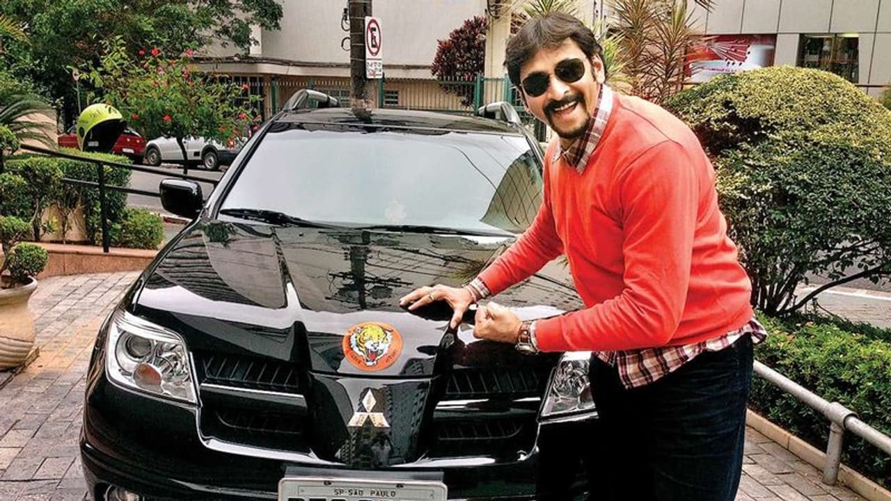 21 വര്‍ഷമായി വിദേശത്ത്; തെരഞ്ഞെടുപ്പാകുമ്പോള്‍ പാര്‍ട്ടിക്ക് വോട്ട് ചെയ്യാനെത്തുന്ന ധീരജ്