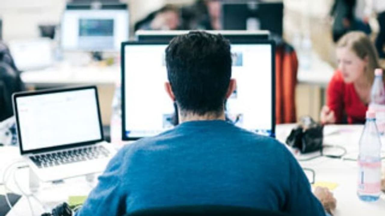 Office Job : ഓഫീസ് ജോലി ചെയ്യുന്നവര്‍ നിര്‍ബന്ധമായും അറിഞ്ഞിരിക്കേണ്ട ഒരു പഠനറിപ്പോര്‍ട്ട്