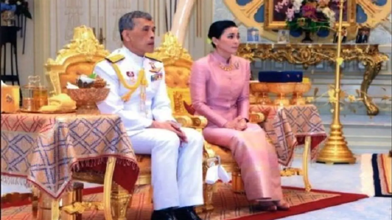 ಥೈಲ್ಯಾಂಡ್ ರಾಜನ 4ನೇ ಮದುವೆ: ರಾಣಿಯಾದ ಅಂಗರಕ್ಷಕಿ!