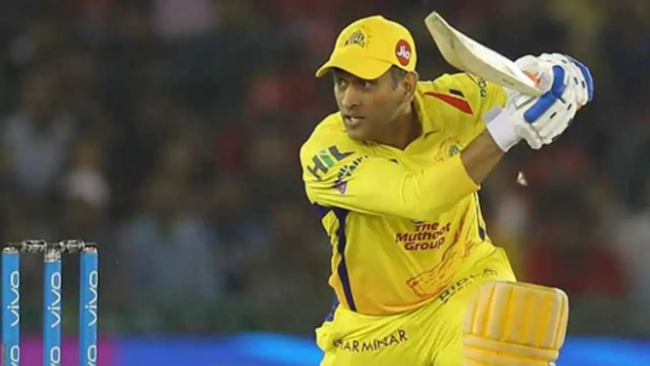 24 வயசுலயே என் பேட்டிங்கிற்கு நான் கியாரண்டி கொடுக்க முடியாது; 40 வயசுல எப்படி கியாரண்டி கொடுக்க முடியும் தோனி