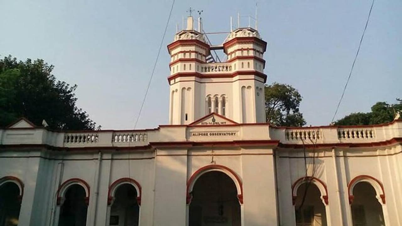 চড়ল তাপমাত্রার পারদ, এবার পাকাপাকি বিদায় শীতের চড়ল তাপমাত্রার পারদ, এবার পাকাপাকি বিদায় শীতের