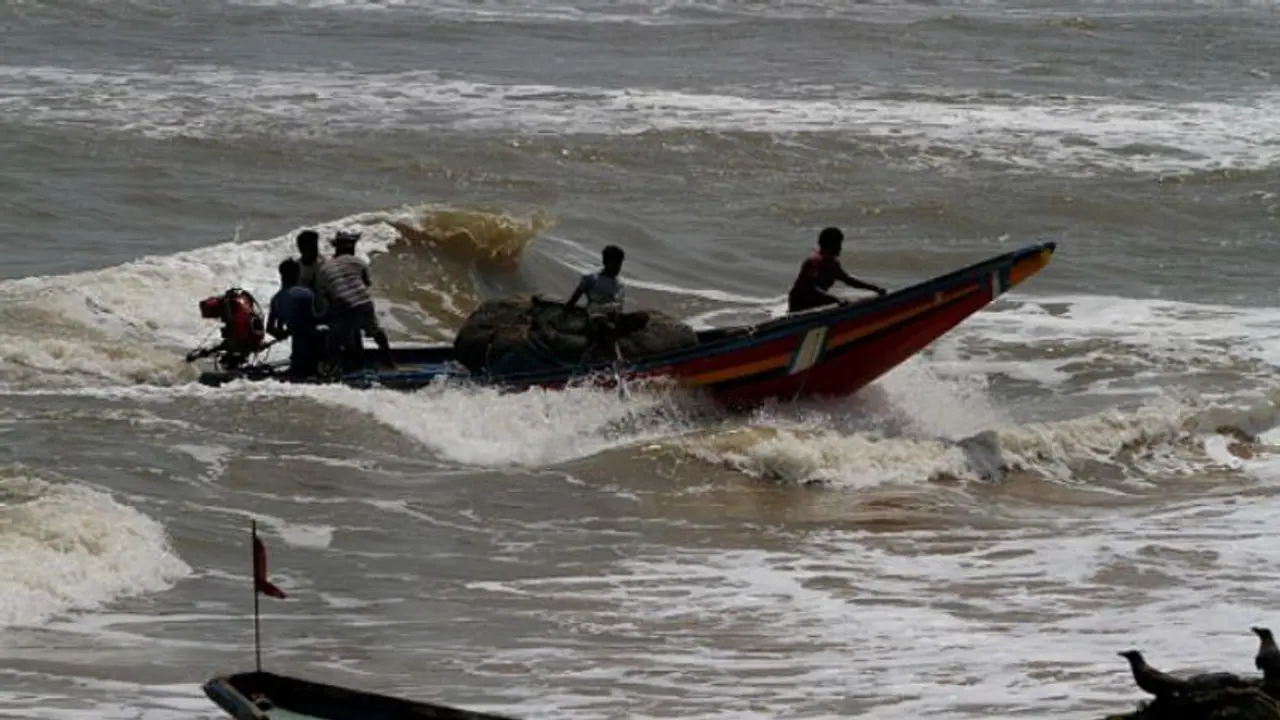 Indian Navy helps Odisha to stand back on its feet after Fani hammering